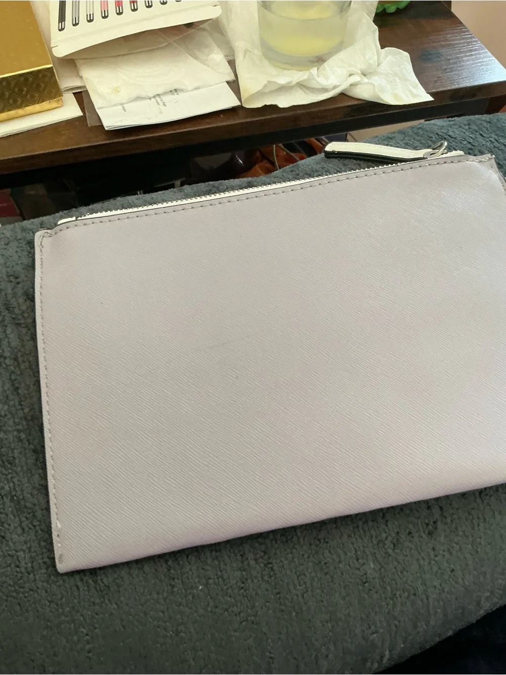 GUESS Cream & Light Gray Two-Tone Wristlet